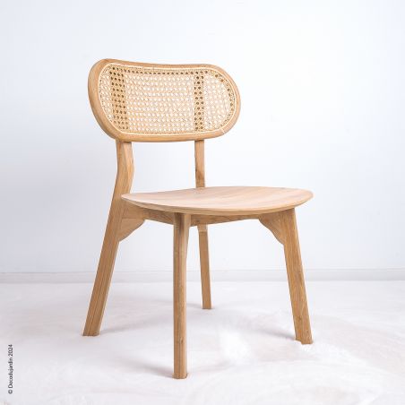 Chaise Alicia, teck massif labellisé et cannage en rotin naturel du dossier.