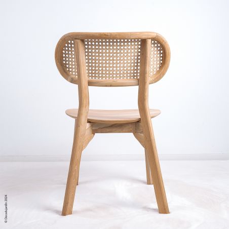 Chaise Alicia, teck massif labellisé et cannage en rotin naturel du dossier.